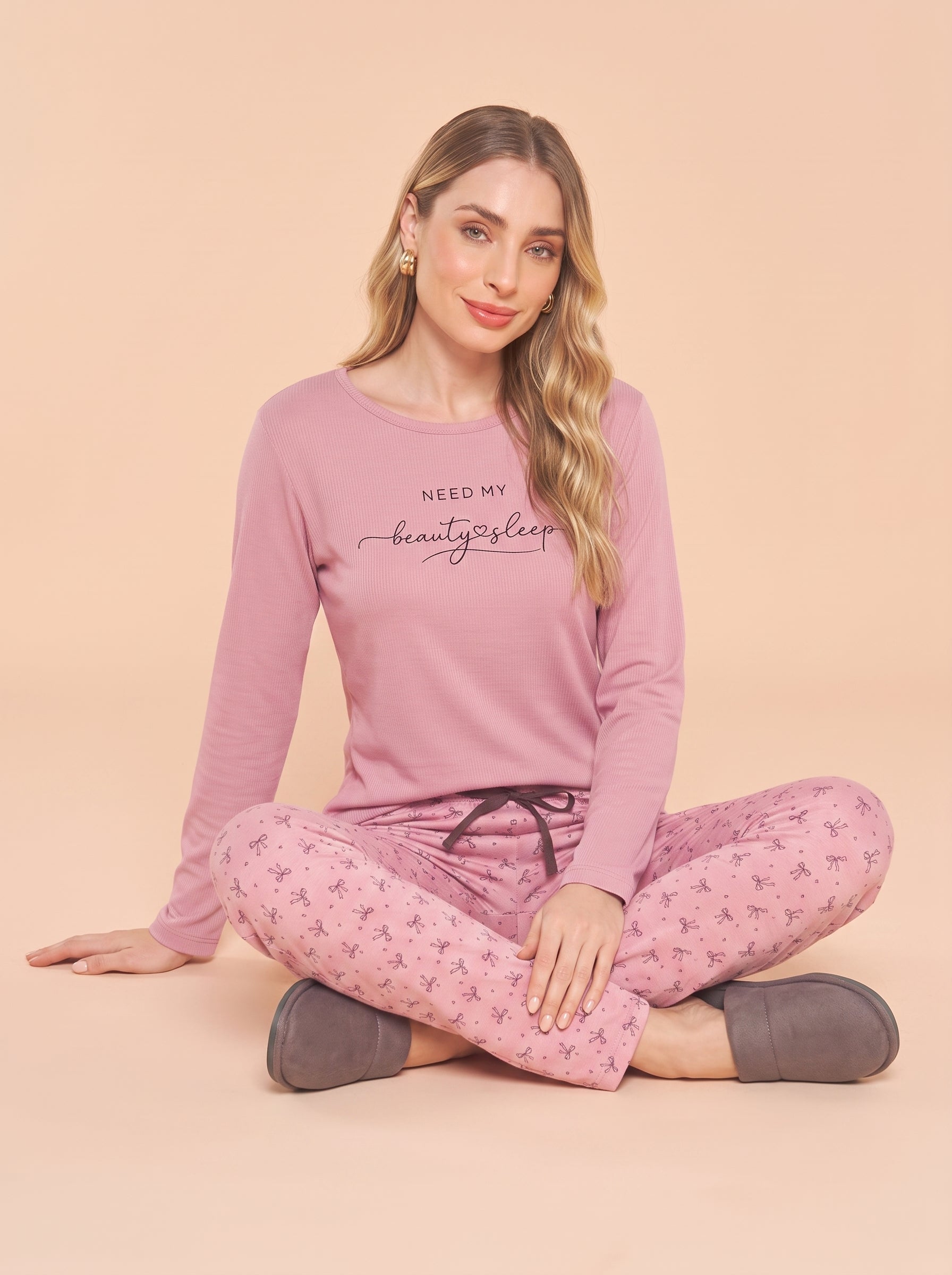 pijama feminino inverno

Pijama Feminino Camisaria

pijama feminino barato

Pijama Feminimo
