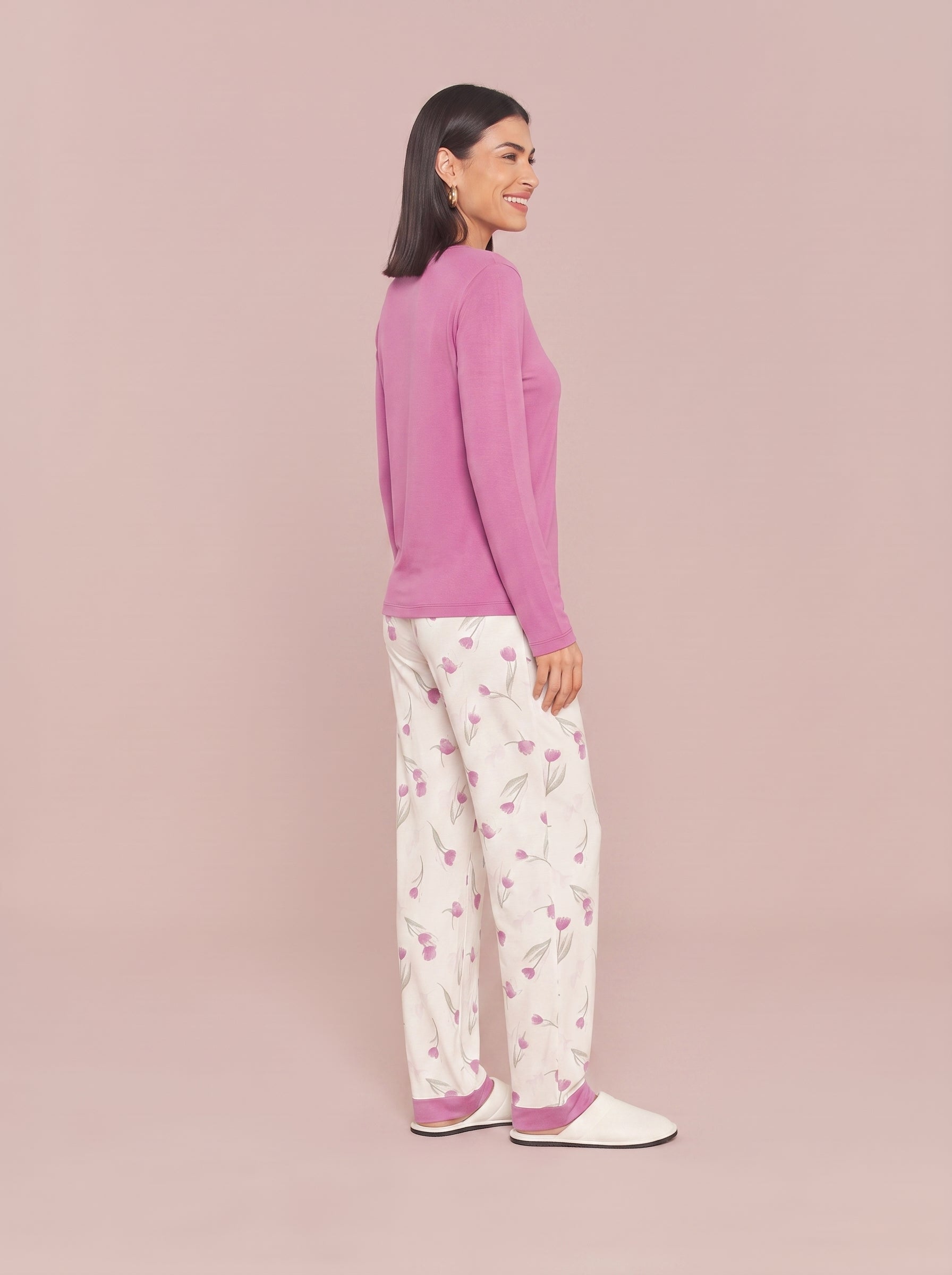 Pijama Feminimo;

pijama feminino barato;

pijama feminino inverno;

Pijama Feminino Camisaria
