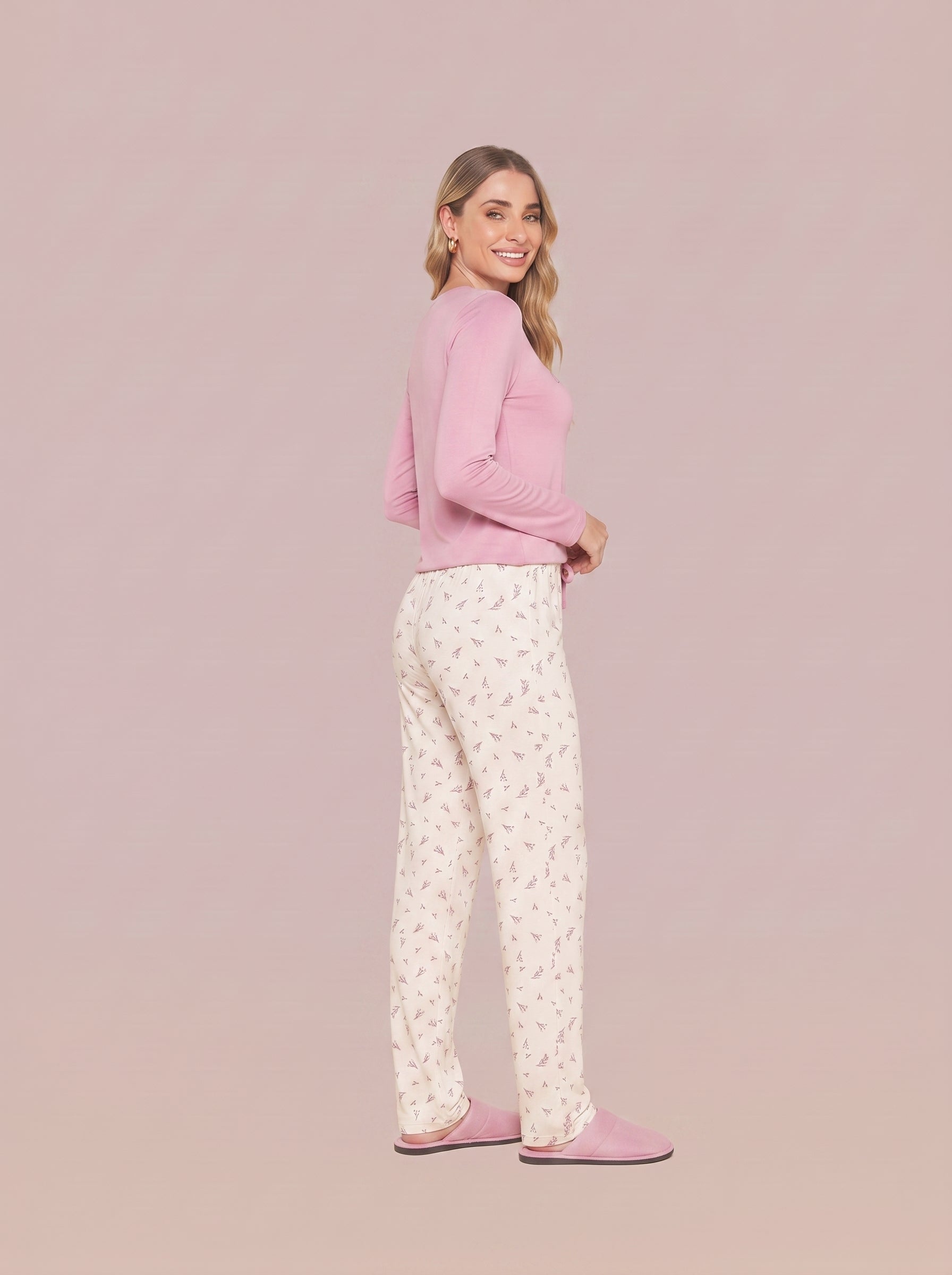 pijama feminino inverno;

Pijama Feminino Camisaria;

pijama feminino barato;

Pijama Feminino