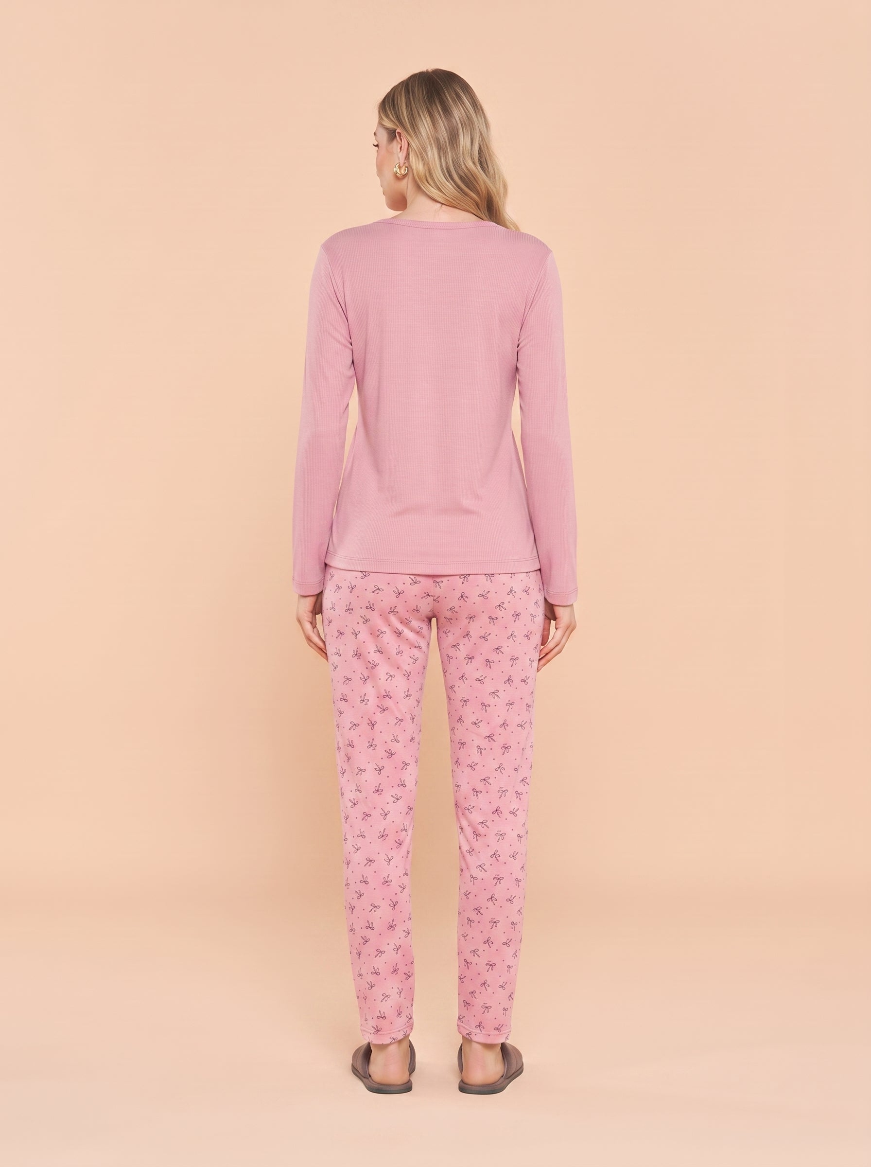pijama feminino inverno

Pijama Feminino Camisaria

pijama feminino barato

Pijama Feminimo