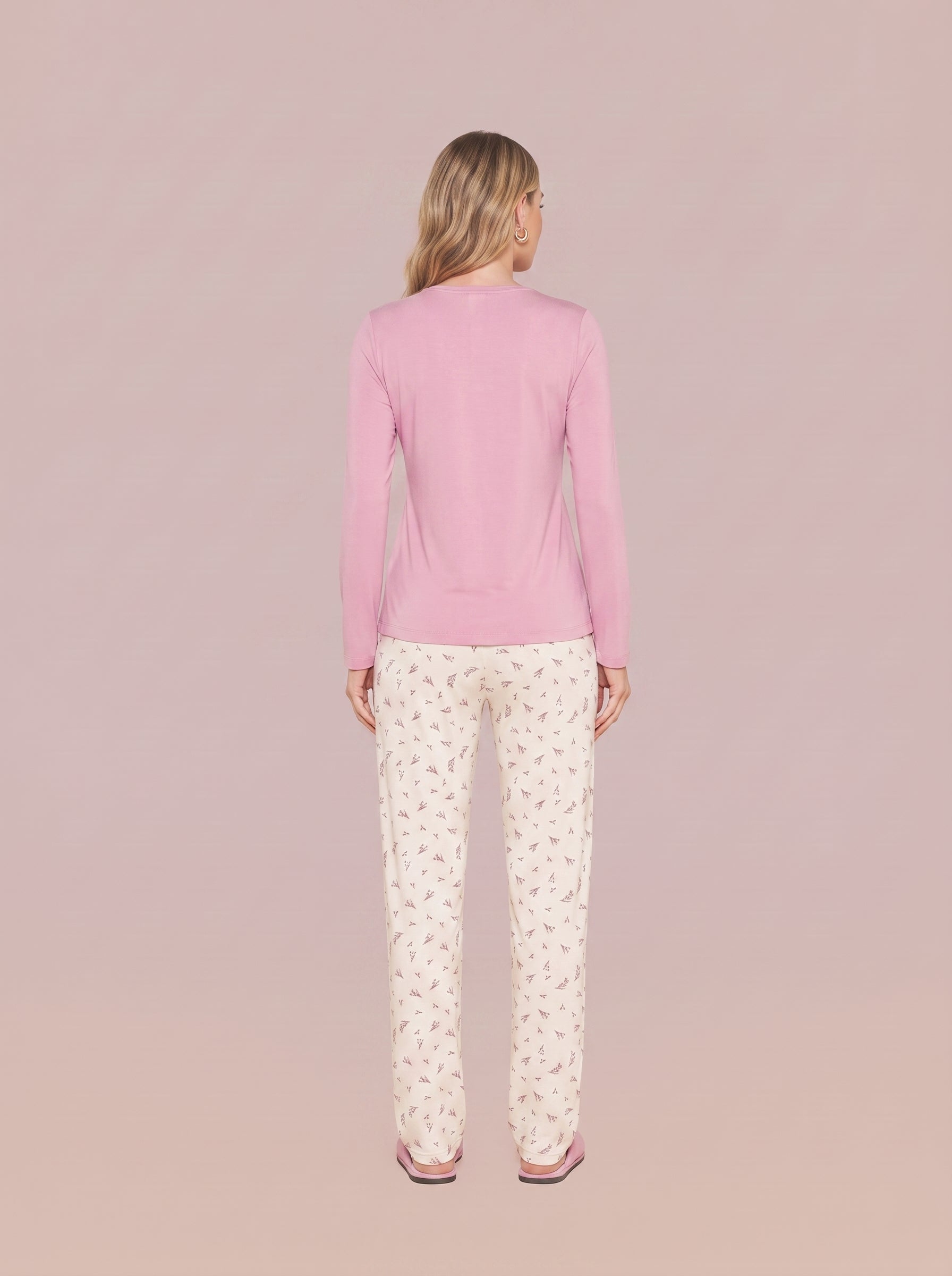 pijama feminino inverno;

Pijama Feminino Camisaria;

pijama feminino barato;

Pijama Feminino