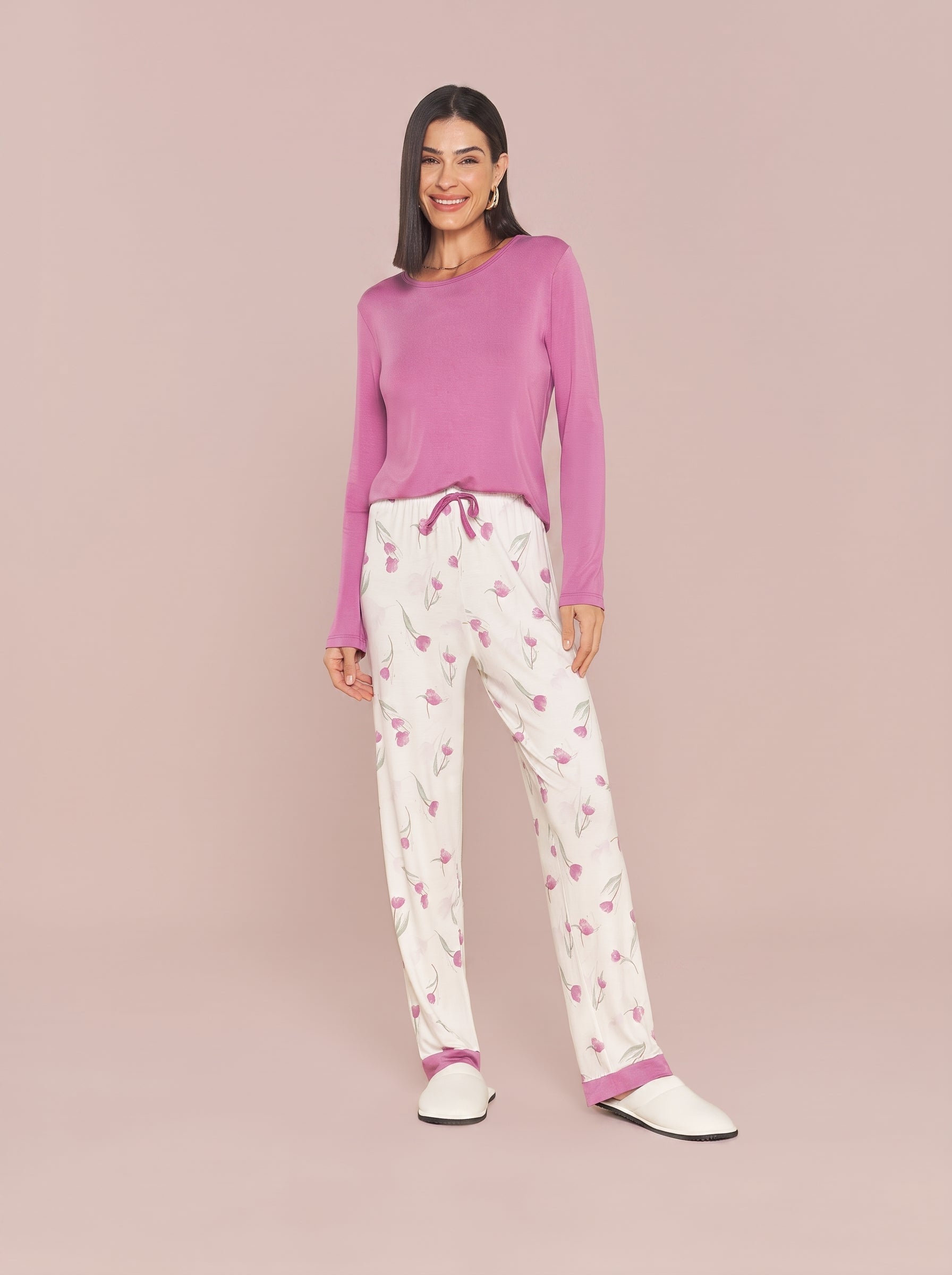 Pijama Feminimo;

pijama feminino barato;

pijama feminino inverno;

Pijama Feminino Camisaria